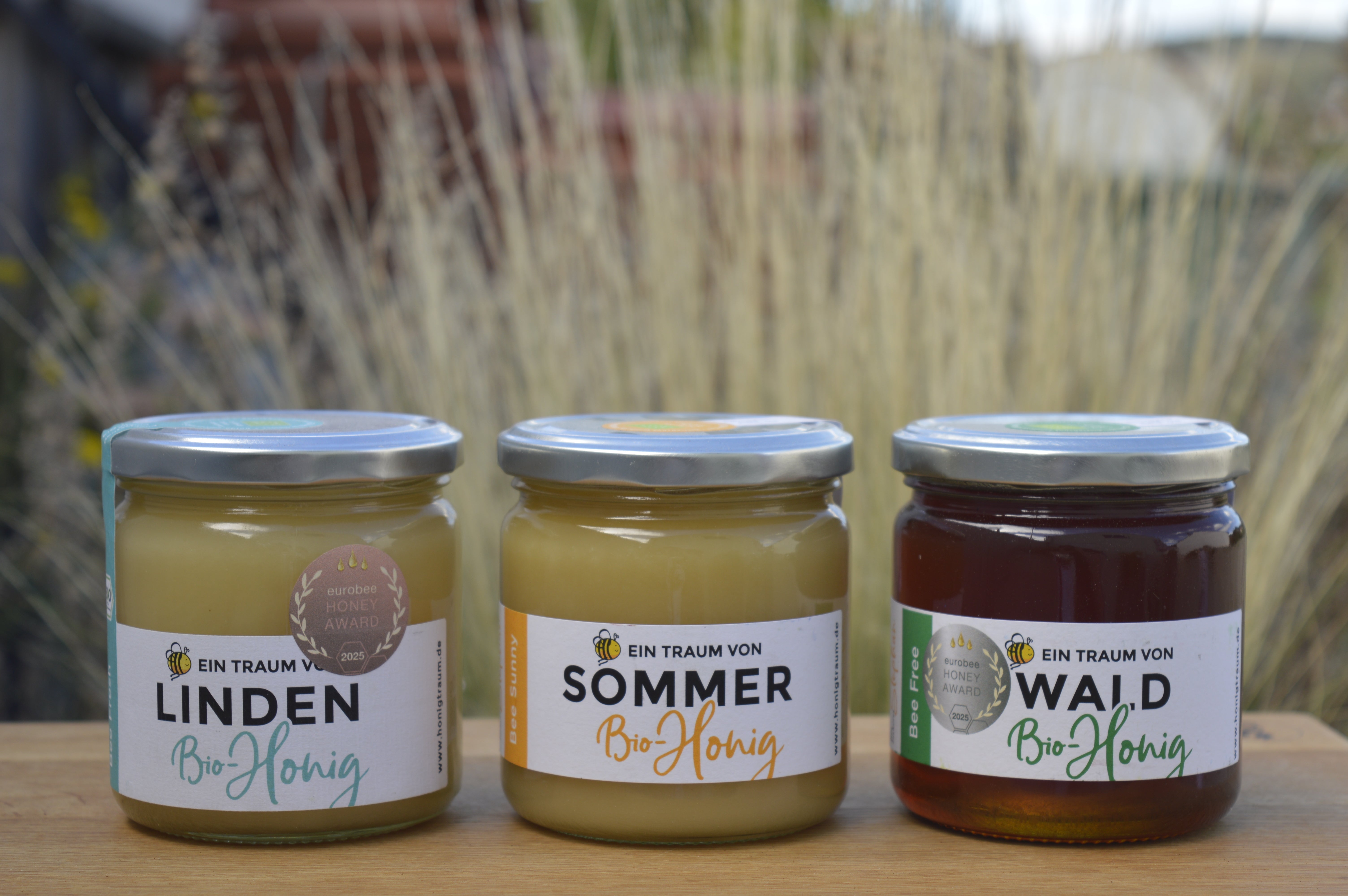 500 g-Gläser: Bio-Lindenhonig, Bio-Sommerhonig und Bio-Waldhonig